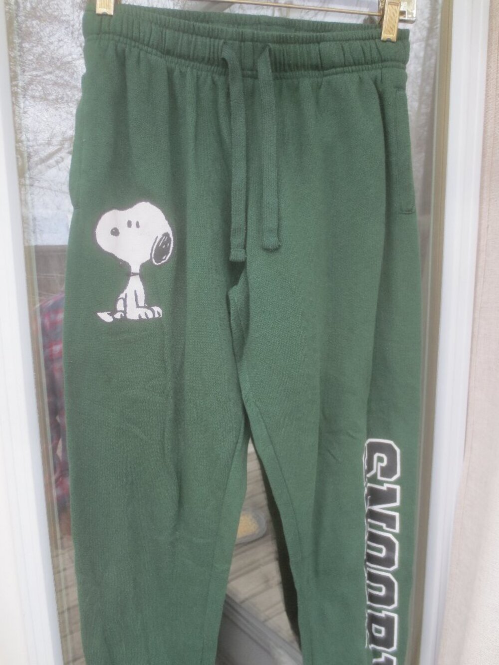 Peanut's Snoopy Forest Green Fleece Sweat Pants Joggers - Size Small.